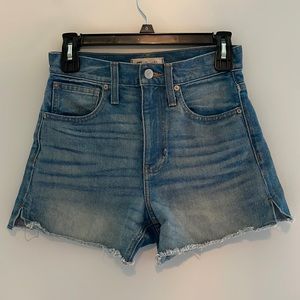 Madewell size 23 perfect vintage denim shorts